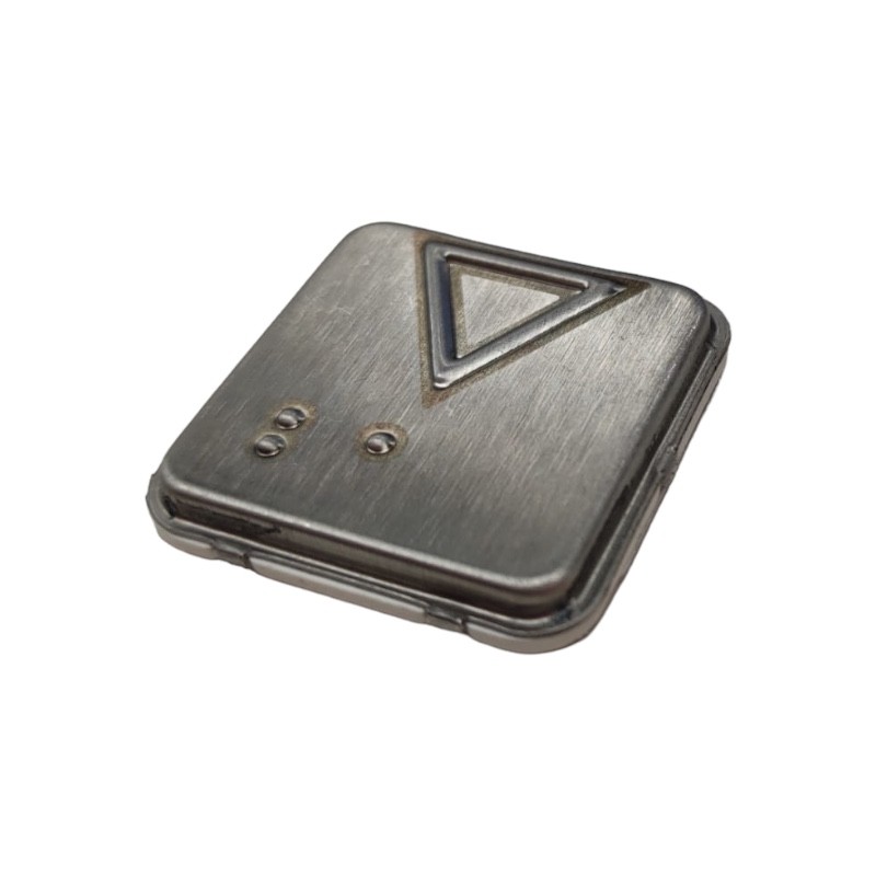 CARATULA SQ SIN BRAILLE INOX SIN REGISTRO FLECHA B