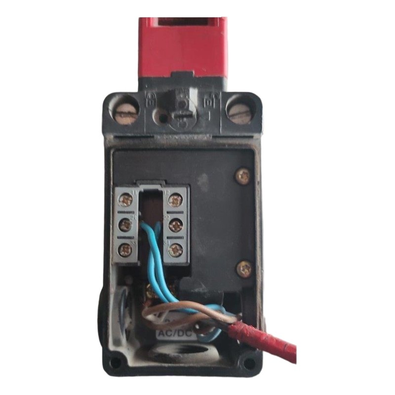 INTERRUPTOR SEG.PIZZATO CON SOLENOIDE 1NO+1NC
